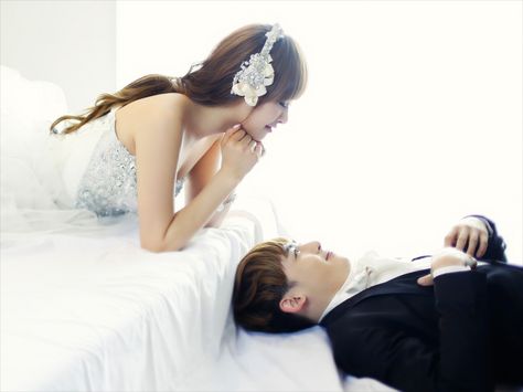 Nichkhun & Victoria (KhunToria) Wgm Couples, Pre Wedding Ideas, Victoria Song, Korean Wedding Photography, Kpop Ships, We Get Married, Korean Wedding, Wedding Photo Shoot, We Got Married