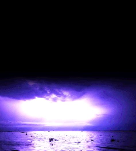 Lightning Gif, The Lying Game, Purple Lightning, Lightning Storm, Banner Gif, Valentine Photography, Purple Sky, Lightning Strikes, Dark Skies