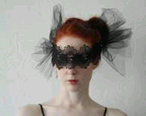 Tulle and lace mask Tulle Mask, Poppy Costume, Halloween Food Crafts, Black Widow Costume, Halloween Costumes 2022, Crystal Comb, Look Festival, Lace Mask, Halloween Costumes Makeup