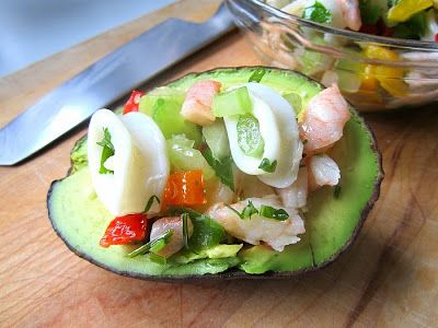 Shrimp & Calamari Ceviche in Avocado Calamari Ceviche Recipe, Appetizers Seafood, Calamari Recipes, Lent Recipes, Ceviche Recipe, Snacks Appetizers, Shrimp Ceviche, Seafood Appetizers, Cooking Recipes Healthy