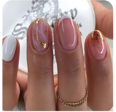 Pink Natural Nails With Design, Short Almond Nail French Tip, Natural Nail Designs French Tips, Nail Arts Short Nails, Nail Art For Natural Short Nails, Nail Art Design For Short Nails, Nails With Flakes Design, Short Pink And Gold Nails, Gel Manicure On Natural Nails