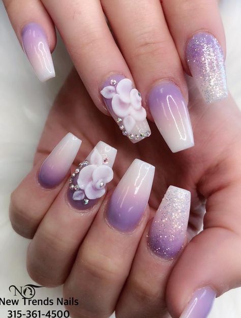 Purple Nail Designs Flower, Wedding Nails Light Purple, Wedding Nails With Purple Accent, Purple Nails Fancy, Wedding Nails Purple The Bride, Bridal Nails Purple, Lilac Wedding Nails For Bride, Purple Quinceanera Nails Short, Purple Floral Nail Designs