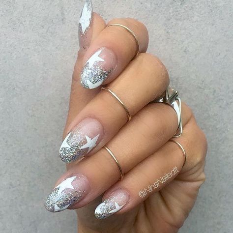 Are you looking for perfectly festival nails? Worry not – we have plenty of ideas to help you deal with this uneasy task! Let's check our gallery! #nails #nailart #naildesign Art Ideas Colorful, Spring Nails Simple, Music Festival Nails, Nail Inspo Spring, Rave Nails, Mandala Nails, Nail Looks, Festive Nail Art, Art At Home