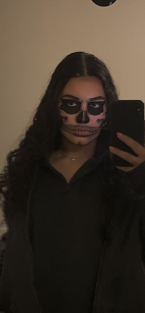 Tate American Horror Story Skull, Tate Langdon Skull, Tate Ahs, Skull Makeup Tutorial, Skull Face Paint, Devil Makeup, Halloween Fest, Makeup Inspired, Tate Langdon