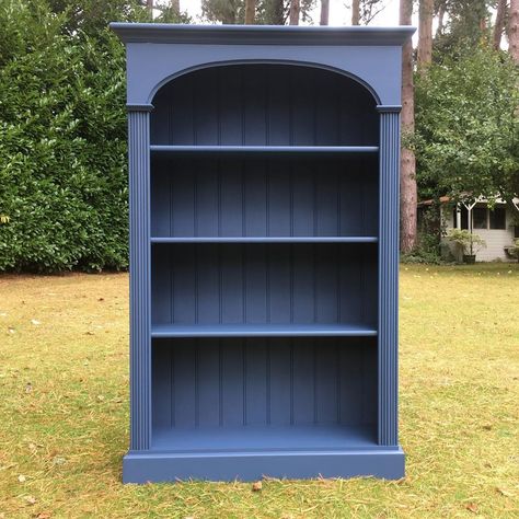 May Louise Interiors on Instagram: “Www.maylouiseinteriors.co.uk  #forsale #bookcase #bookshelves #annabelldukemineralpaint #portroyal #solidpinebookcase. #blue…” Dark Blue Bookcase, Navy Blue Bookshelves, Painted Shelves Ideas Bookshelves, Blue Book Shelves, Palette Bookshelf, Waiheke House, Victorian Bookshelf, Blue Bookshelf, Diy Home Library