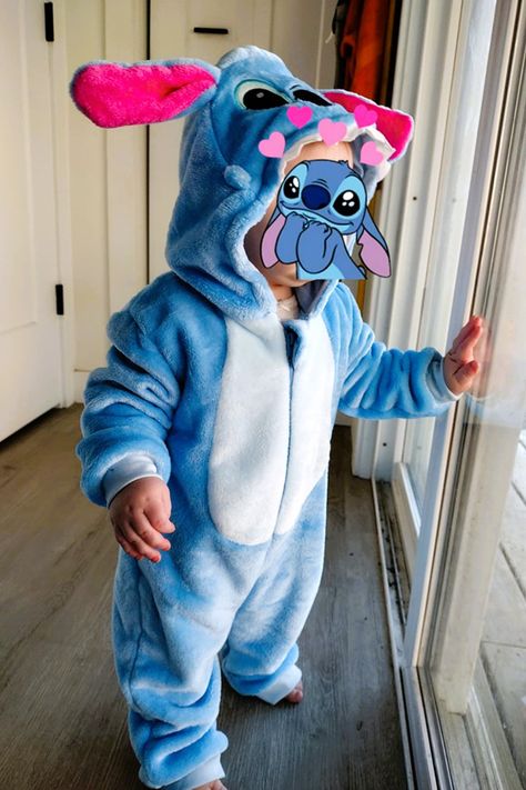 Toddler Stitch Costume Unique Toddler Costumes, Toddler Costume Ideas, Cute Toddler Halloween Costumes, Funny Toddler Halloween Costumes, Stitch Costume, Baby Stitch, Baby Flannel, Outfit Suit, Animal Onesie