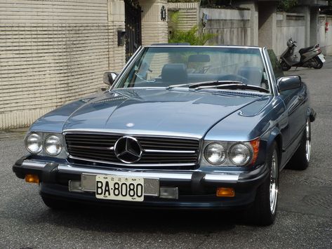 MERCEDES-BENZ R107 560SL TAIWAN | yeh9289 | Flickr Mercedes 560sl, B13 Nissan, Vintage Mercedes, Old Mercedes, Mercedes Sls, Bmw Classic Cars, Mercedes G Wagon, Mercedes Benz G Class, Mercedes Sl