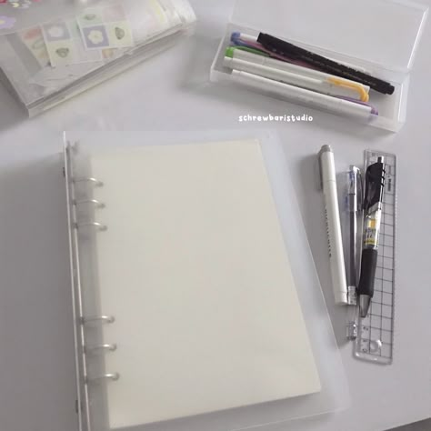 Muji Binder Aesthetic, Muji Study Aesthetic, White Binder Aesthetic, Muji Binder Notebook, Muji Notebook Aesthetic, Muji Aesthetic Stationary, White School Aesthetic, Muji Notebook Cover Ideas, Binder Notebook Aesthetic