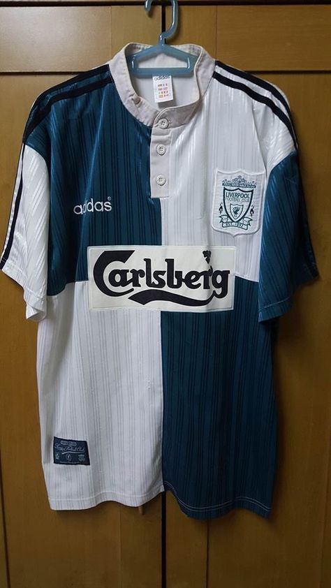 1995-96 Liverpool Away Shirt XL Liverpool Vintage, Liverpool Kit, Camisa Liverpool, Vintage Football Shirts, Retro Football Shirts, Manchester United Football, Retro Football, Vintage Jerseys, Thrift Finds