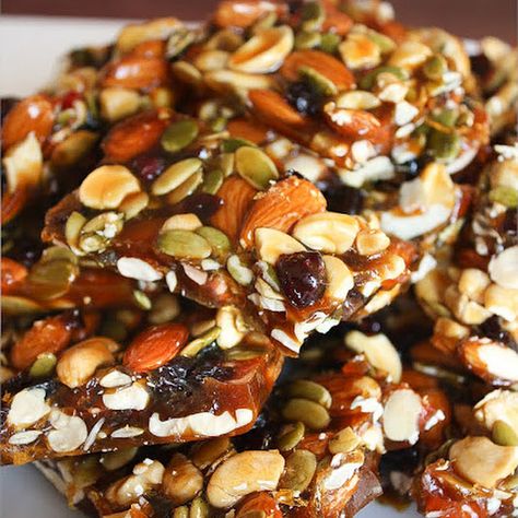 Nut Brittle, Energy Bars Recipe, Brittle Recipes, Butter Tarts, Just A Pinch Recipes, Just A Pinch, Breakfast Bars, Candy Recipes, Bars Recipes