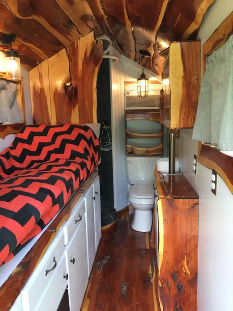 Micro Home Interior, 8 X 16 Tiny House, Micro Cabin Interior, Micro House Interior, Tiny House Bathroom Layout, Tiny Cabin Kitchen, Micro Cottage, Micro Bathroom, Micro Homes