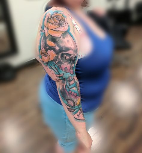 Plus Size Tattoo Ideas, Plus Size Tattoo, Tattoo Full Sleeve, Plus Size Tattoos, Ouija Tattoo, Plus Size Retro Dresses, Tattoo Sleeves, Tattooed Women, Full Sleeve Tattoo