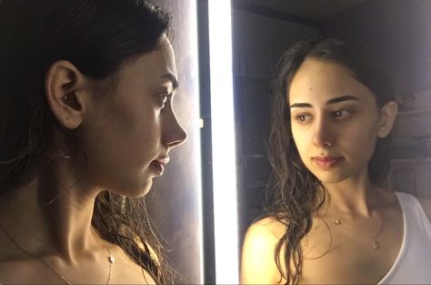 Noses job inspiration side profile aesthetic mirror selfie Side Profile Aesthetic, Looking In Mirror, Aesthetic Mirror Selfie, Job Inspiration, Aesthetic Mirror, Nose Job, Side Profile, Drawing Reference, Art Ideas