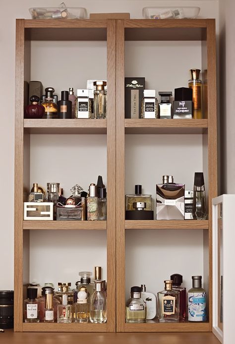 Set two 3 box shelves next to each other to display fragrance collection. Perfume cologne wall storage. Cologne Display, Cologne Storage, How To Organize Perfumes On Dresser, Shelf Solutions, Perfume Collection Display, Profumo Victoria Secret, Koleksi Parfum, Collection Perfume, Penyimpanan Makeup