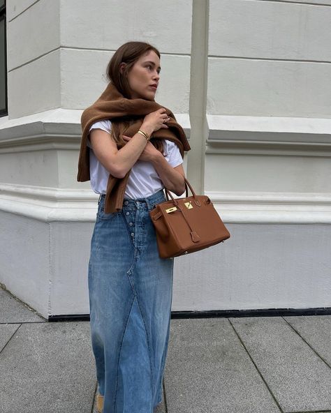 Denim Skirt Outfit Ideas, Denim Skirt Outfit Summer, Outfit Inspirations Edgy, Skirt Outfit Inspiration, Summer Denim Skirt, Long Denim Skirt Outfit, Stylish Denim Skirt, Denim Skirt Outfit, Denim Skirt Trend