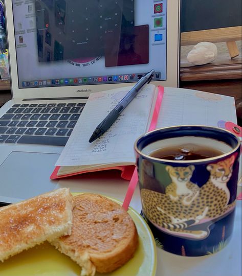 Zoom Meeting Aesthetic, Meeting Aesthetic, Zoom Meeting, Studying Life, Study Aesthetic, Sunday Morning, French Toast, Toast