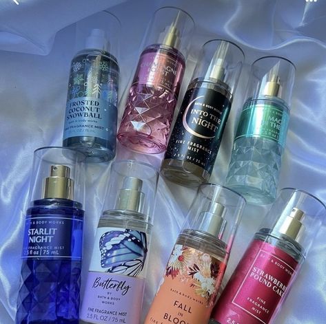 Scent Combos, Womens Body, Bath N Body Works, Perfume Organization, Perfume Floral, Bath And Body Work, Perfume Collection Fragrance, Bath And Body Works Perfume, Shower Skin Care