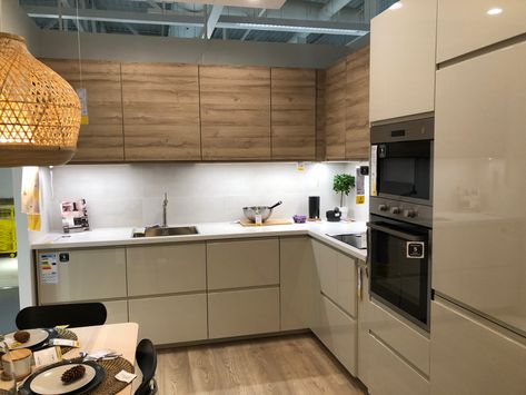 Voxtorp Oak Kitchen, Ikea Voxtorp, Ikea Showroom, Beige Kitchen, Grey Kitchens, Ikea Kitchen, Oak Tree, Apartment Therapy, White Kitchen