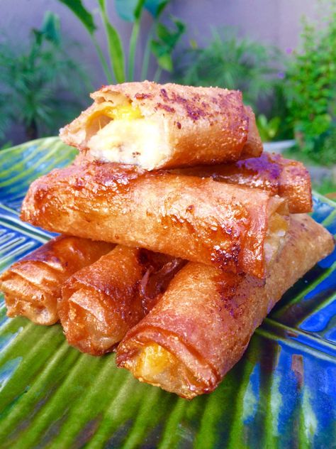 Mango Spring Rolls, Turon Banana, Filipino Turon, Banana Turon, Banana Cue, Turon Recipe, Philippine Recipes, Pinoy Merienda, Banana Spring Rolls