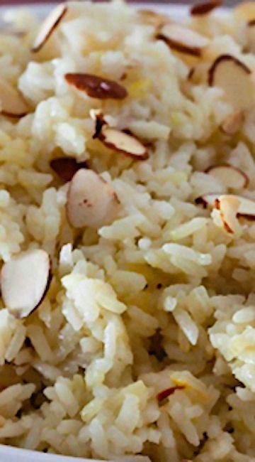 Rice Pilaf Instant Pot, Almond Rice Recipe, Instant Pot Rice Pilaf, Almond Rice Pilaf, Easy Rice Side Dishes, Savory Waffle Recipe, Easy Rice Pilaf, Saffron Chicken, Instant Pot Rice