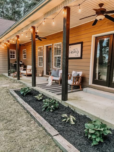 Front Porch Patio Ideas, Decoration Front Porch, Front Porch Landscaping, Front Porch Seating, Porch Seating, Porch Patio Ideas, Front Porch Patio, Decorating Front Porch, Porch Landscaping