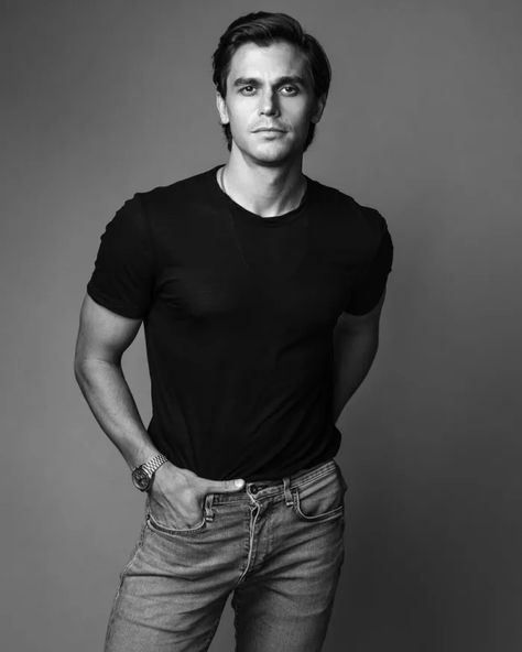 Queer Eye Fashion, Kostas Martakis, Antoni Porowski, Fab 5, Queer Eye, Eye Fashion, Grunge Guys, Collage Illustration, Celeb Crushes