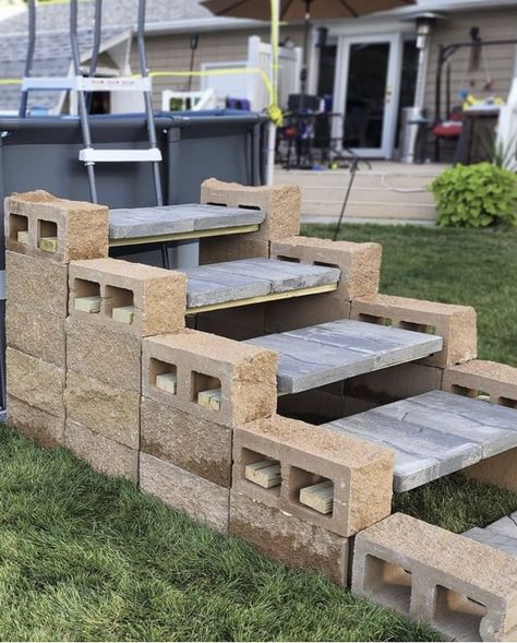 Block Steps Ideas, Diy Porch Stairs, Diy Mounting Block, Above Ground Pool Ideas Diy, Diy Stairs Outdoor, Outside Stairs, Best Above Ground Pool, Cinder Blocks, Ground Pool Ideas