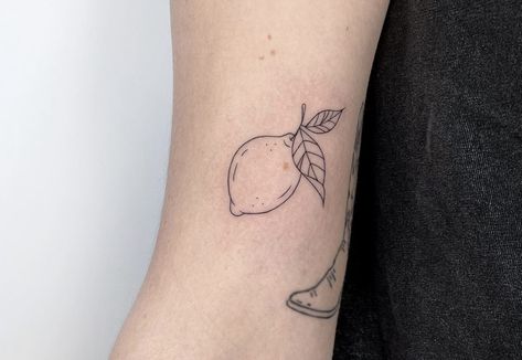 Black And White Lemon Tattoo, Lime Tree Tattoo, Lemon Fine Line Tattoo, Fine Line Lemon Tattoo, Lemon Tattoo Minimalist, Small Lemon Tattoo, Stomach Tatoo, Europe Tattoos, Citrus Tattoo