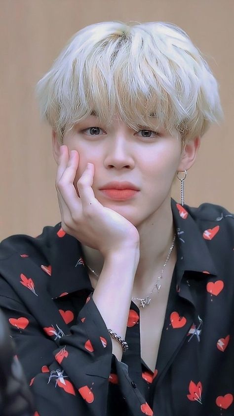 Jimin Beautiful Pictures, Park Jimin Cute Pics, Park Jimin Pics, Jimin Hot Pics, Jimin New Pics, Jimin Cute Pics, Jimin's Abs, Jimin Pictures, Foto Jimin Bts