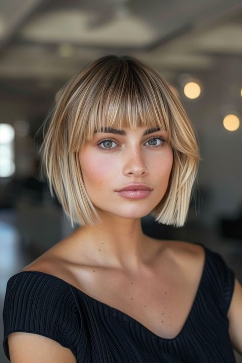 Craving a fresh, chic look that’s both low-maintenance and high-impact? Short bobs with bangs are your answer. This timeless combo has been a go-to for fashion-forward individuals seeking effortless style. From sleek and straight to Back Of Bob Haircut Medium, Short Bob With Fringe Fine Hair, Bob With Fringe Thick Hair, Short Hair With A Fringe, Short Hair Cuts Fine Hair, Medium Length Bob With Layers And Bangs, Bob Fringe Hairstyles, Short Ponytail With Bangs, Dark Blonde Bob With Bangs