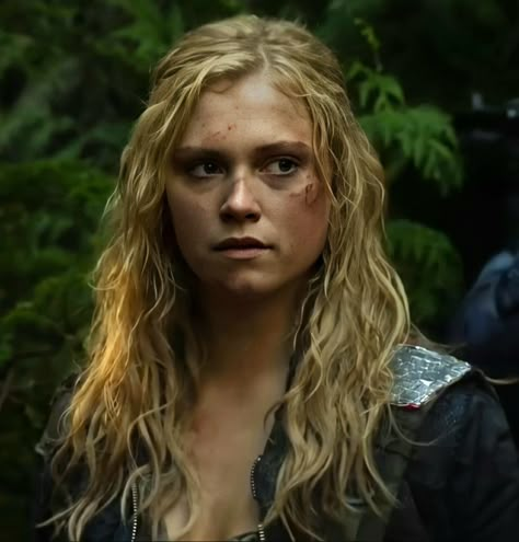 Clarke Griffin The 100, Clarke Griffin Season 1, Clark The 100, Clexa The 100, Clark Griffin, Clarke The 100, Pic Wall, The 100 Characters, Clarke Griffin