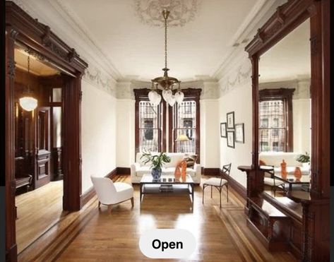 Brownstone Interiors, New York Brownstone, Victorian Interior Design, Brooklyn Brownstone, Victorian Interior, Victorian Interiors, Interior Minimalista, Modern Victorian, Wood Trim