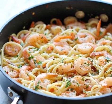 Bubba Shrimp Scampi on BakeSpace.com Weeknight Pasta, Scampi Pasta, High Protein Dinner, Protein Dinner, Shrimp Scampi Recipe, Protein Pasta, Scampi Recipe, Pasta Dinners, Shrimp Scampi