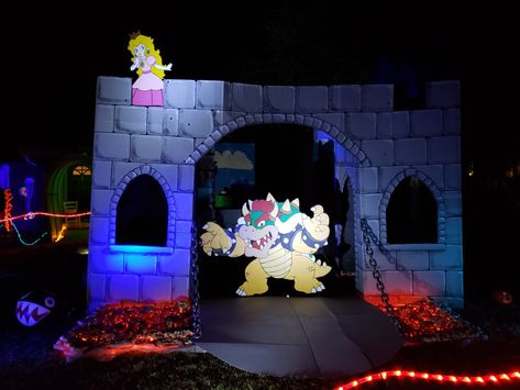 Super Mario Float, Bowsers Castle Trunk Or Treat, Bowser's Castle, Mario Halloween, Mario Brother, Mario Kart Party, Mario Theme, Super Mario Bros Party, Ohio House