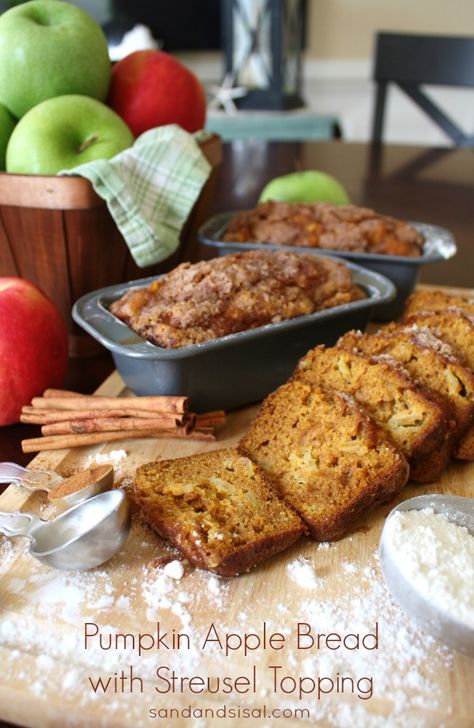 Pumpkin Apple Bread with Streusel Topping Pumpkin Apple Bread, Apple Bread, Pumpkin Apple, Streusel Topping, Dessert Bread, Breakfast Breads, Pumpkin Bread, Apple Recipes, Pumpkin Recipes