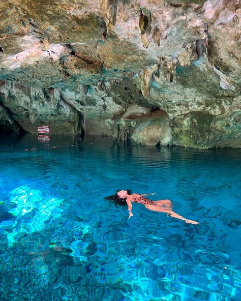 POV: there’s a famous cenote right beside your villa in the jungle @h2ojostulum #dosojoscenote #tulum #jungle Tulum Mexico Cenote, Cenote Photoshoot, Cancun Aesthetic, Cancun Mexico Aesthetic, Tulum Cenotes, Tulum Jungle, Cenotes Tulum, Vacation Fits, Cozumel Mexico