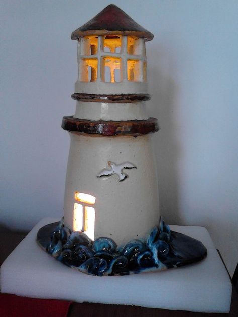 Ceramic Lighthouse Pottery, Pottery Lamp Diy, Vase Art Drawing, Pottery Lighthouse, Ceramic Lamps Handmade, Clay Lighthouse, Lantern Clay, Ceramic Luminaries, Lighthouse Ceramic