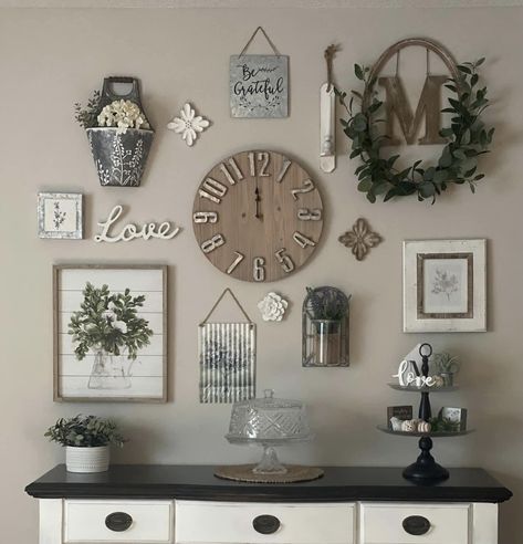 Wall Decoration Kitchen, Farmhouse Wall Decor Living Room, Kitchen Wall Decoration, Family Room Wall Decor, Walls Decor, Family Room Walls, Wall Decor Kitchen, Kitchen Walls, Family Wall Decor