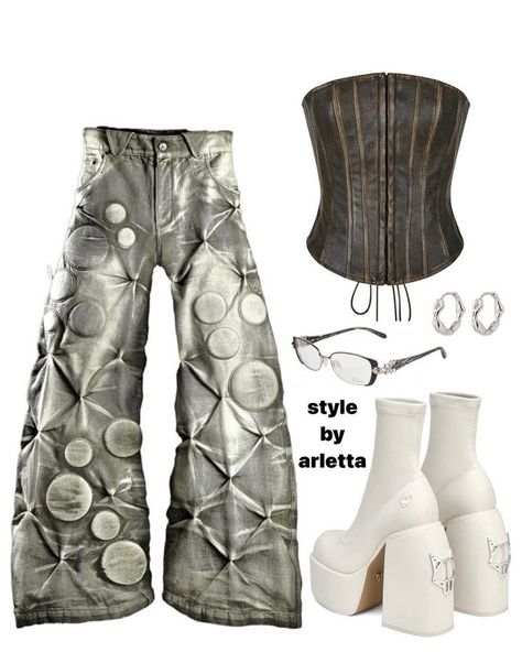 arletta | fashion stylist (@stylebyarletta) • Instagram photos and videos Stage Outfit Y2k, Strange Outfits, Y2k Outfits 2000s, Ab Outfits, Y2k Future, Aesthetic Y2k Outfits, Futuristic Outfits, Outfits 2000s, Space Outfit