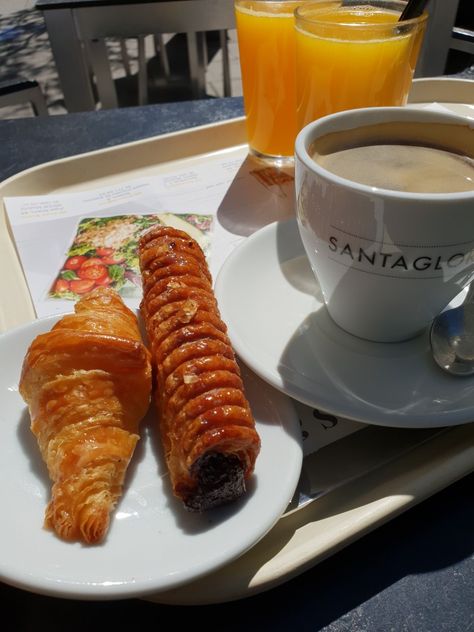 Breakfast In Madrid, Madrid, Cafe