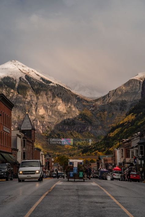 Colorado Aesthetic, Fall Travel Destinations, Ouray Colorado, Colorado Travel Guide, Autumn Foliage, Autumn Drives, Mountain Life, Colorado Travel, Mountain Town