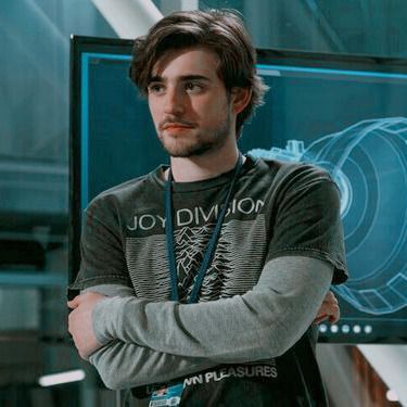 Nerd Face Claim, British Face Claim Male, Charlie Rowe Icons, Charlie Rowe Aesthetic, Face Claims Male, Batman Oc, Male Face Claims, Charlie Rowe, Old Man Face