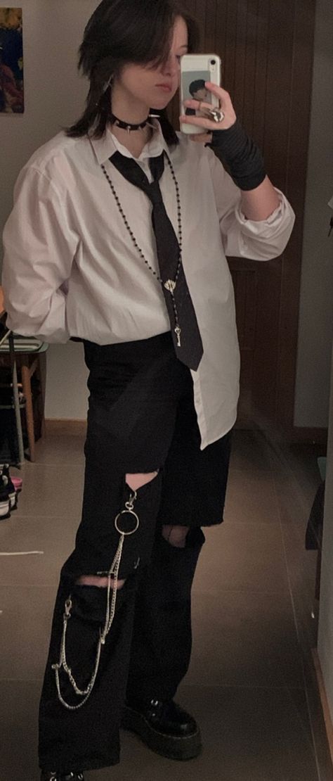 Bungou stray dogs atsushi nakajima weretiger shin soukoku sskk akutagawa ryunosuke outfit fit inspo inspiration inspired vampire formal white shirt blazer alt alternative black and white jewelery tie chains chain trousers 일본 패션, Alt Outfits, Tomboy Style Outfits, Swaggy Outfits, Tomboy Fashion, Really Cute Outfits, Fancy Outfits, Edgy Outfits, Character Outfits