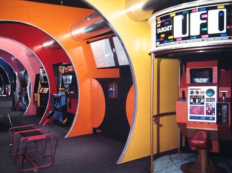 A Time Out arcade, circa 1984, similar to the style uncovered by construction workers at the site of the former Crossroads Mall, in Roanoke, Virginia, in 2017. Tunnel Pictures, Arcade Retro, Dead Malls, Vintage Mall, Arcade Video Games, Roller Rink, Arcade Cabinet, Retro Arcade, Arcade Machine