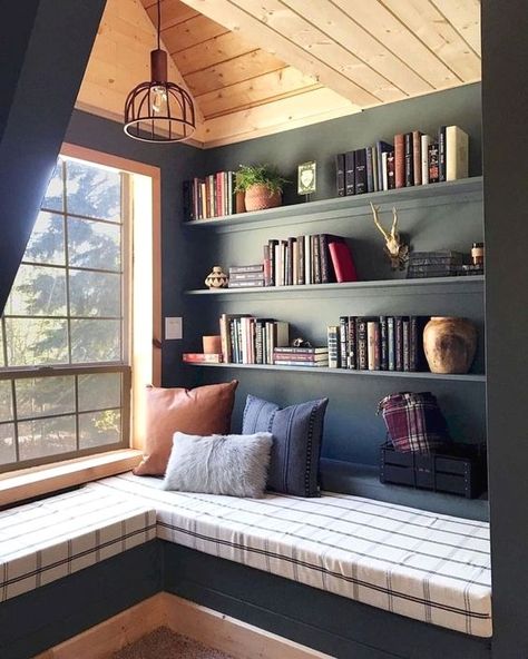 24 Inspiring and Cozy Reading Corner Designs  #HomeDecor Nook Ideas, Home Library Design, Bedroom Accent, Decor Entryway, Interior Bedroom, Diy Interior, Cheap Decor, Home Library, Window Seat