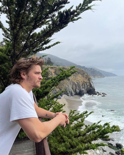 Luke Grimes (@lukegrimes) • Instagram photos and videos Fifty Shades Cast, Jj Lin, Yellowstone Series, Luke Grimes, Cole Hauser, Airport Pictures, New Photo Download, Country Men, Keanu Reeves