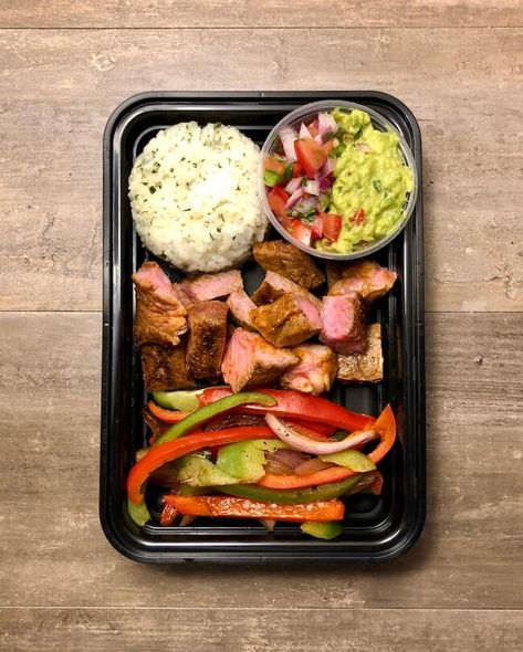 Steak Burrito Bowls Meal Prep Steak Bowls, Healthy Beef Burrito Bowl, Steak Burrito Bowl Meal Prep, Flank Steak Burrito Bowl, Steak Fajita Rice Bowl, Bulking Meals, Burrito Bowl Meal Prep, Healthy Burrito Bowl, Nutrition Meal Plan