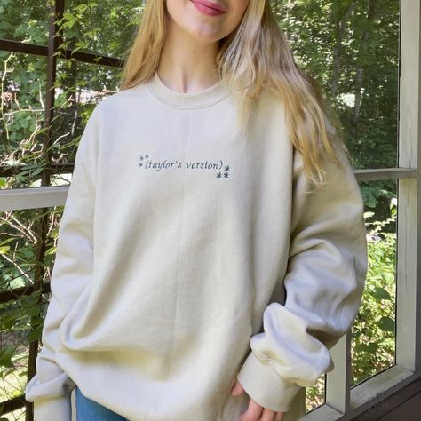 Taylors Version Sweatshirt, Taylor’s Version Sweatshirt, Taylor Swift Sweatshirt Embroidery, Taylor Swift Embroidered Sweatshirt, Taylor Swift Embroidery Ideas, Quarter Zip Pullover Outfit, Embroidered Taylor Swift, Taylor Swift Embroidery, Taylor Swift Sweatshirt