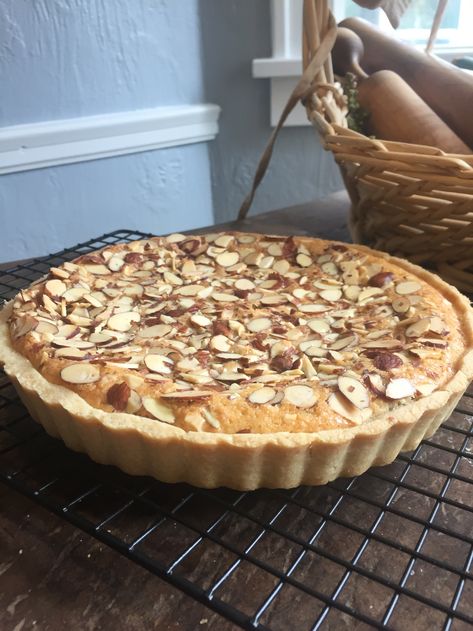 Mary Berry Bakewell Tart, Mary Berry Desserts, Mary Berry Recipes Baking, Vanilla Tart, Bakewell Tart Recipe, Bakewell Tarts, British Baking Show Recipes, British Bake Off Recipes, British Baking Show