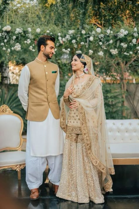 Ditch The Usual Bridal Outfits For These Gorgeous Sharara Suit Designs Pakistani Bridal Dresses Online, Nikah Outfit, Nikah Dress, Desi Wedding Dresses, Couple Wedding Dress, Nikkah Dress, Asian Bridal Dresses, Asian Wedding Dress, Bridal Dresses Pakistan